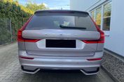 Volvo XC60 B5 B AWD Plus Dark aut
