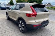 Volvo XC40 B4 Plus Dark