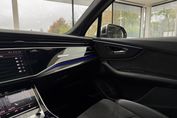 Audi Q7 SQ7 TFSI quattro