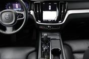 Volvo V60 B4 D Cross Country