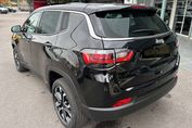 Jeep Compass Altitude 1.5 T4 mHEV DCT FWD