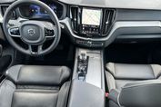 Volvo XC60 T6 Plug-In Hybrid AWD Plus Dark aut