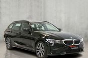 BMW Seria 3 Touring 320d Sport Line