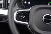 Volvo XC60 T6 Plug-In Hybrid AWD Ultra Dark