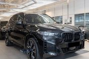 BMW X5 M60i