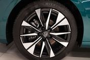 Peugeot 308 Allure 1.2 mHEV e-DCS6