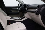 Volvo XC40 B4 Plus Dark