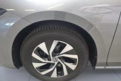 Volkswagen Passat 1.5 TSI  DSG