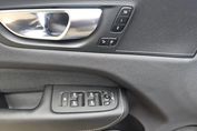 Volvo XC60 B4 B R-Design