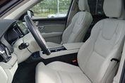 Volvo XC90 T8 AWD Plug-In Hybrid Ultra Bright