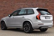 Volvo XC90 B5 AWD Ultra Dark