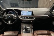 BMW X5 M50i