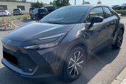 Toyota C-HR Style 2.0 Hybrid Dynamic Force Plug-in