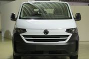 Volkswagen Transporter Kombi L2H1
