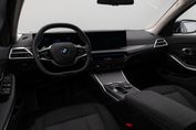BMW Seria 3 330i xDrive