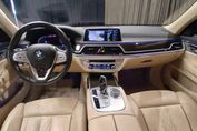 BMW Seria 7 740i