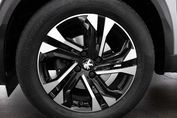 Peugeot 2008 1.2 Puretech Allure S&S EAT8