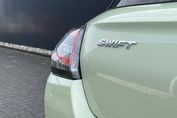Suzuki Swift Premium Plus 1.2 Dualjet CVT SHVS