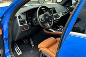 BMW X7 M50i
