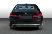 BMW Seria 5 530i xDrive Luxury Line