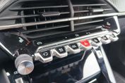 Peugeot 2008 1.2 Puretech Allure S&S EAT8