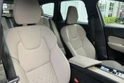 Volvo XC60 B5 B AWD Plus Dark