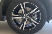 Volvo XC40 B3 Plus Dark