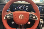 MG Cyberster 77kWh AWD Czerwony Dach