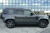 Land Rover Defender 110 3.0 D250 X-Dynamic HSE