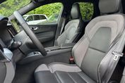Volvo XC60 B5 B AWD Plus Black Edition