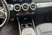 Mercedes GLB 200