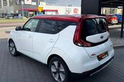 Kia Soul e-Soul 64kWh L