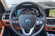 BMW Seria 3 330e PHEV M Sport sport-aut