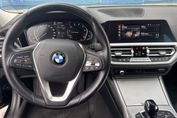 BMW Seria 3 318i