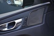 Volvo XC60 B5 AWD Ultra Dark