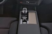 Volvo XC90 T8 AWD Plug-In Hybrid Plus Dark
