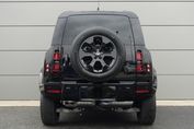 Land Rover Defender 90 D250 X-Dynamic SE