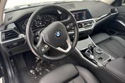 BMW Seria 3 320i