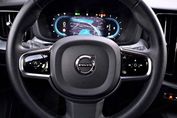 Volvo XC60 B4 D AWD Plus Dark aut