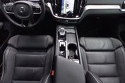 Volvo V60 B4 D R-Design