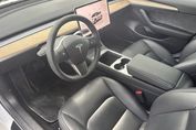 Tesla Model 3 RWD