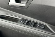Peugeot 3008 Allure Pack 1.6 Hybrid e-EAT8 4x4