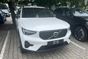 Volvo XC40 B3 Plus Dark