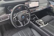 BMW Seria 7 740d xDrive M Sport