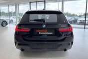 BMW Seria 3 330e xDrive M Sport sport-aut