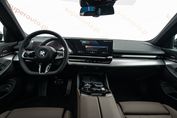 BMW Seria 5 Touring 520d xDrive M Sport