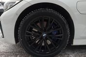 BMW Seria 3 330e xDrive M Sport sport-aut