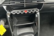 Peugeot 2008 Active 1.2 PureTech EAT8