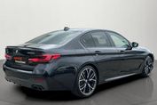 BMW Seria 5 M550i xDrive