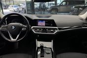 BMW Seria 3 318i aut
